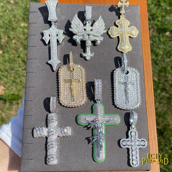 NEW | Military Style Jesus Cross Iced Out Pendant - Picture 5 of 7